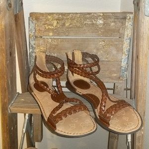 Brand new pair of bøc sandals